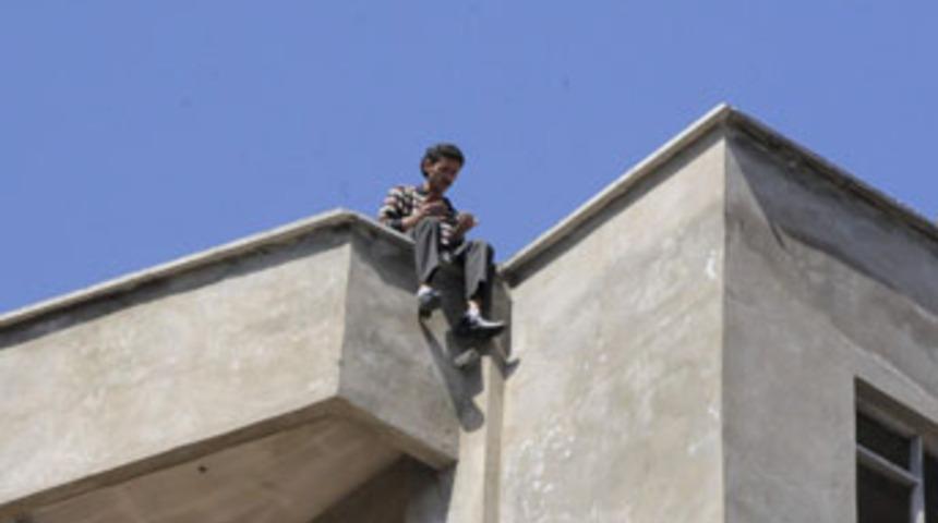 Antalya'da "dua"lı intihar girişimi