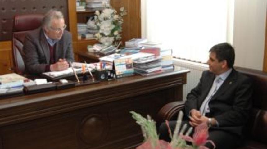 Sesli, Nihat S&uuml;zek&rsquo;i ziyaret etti&hellip;