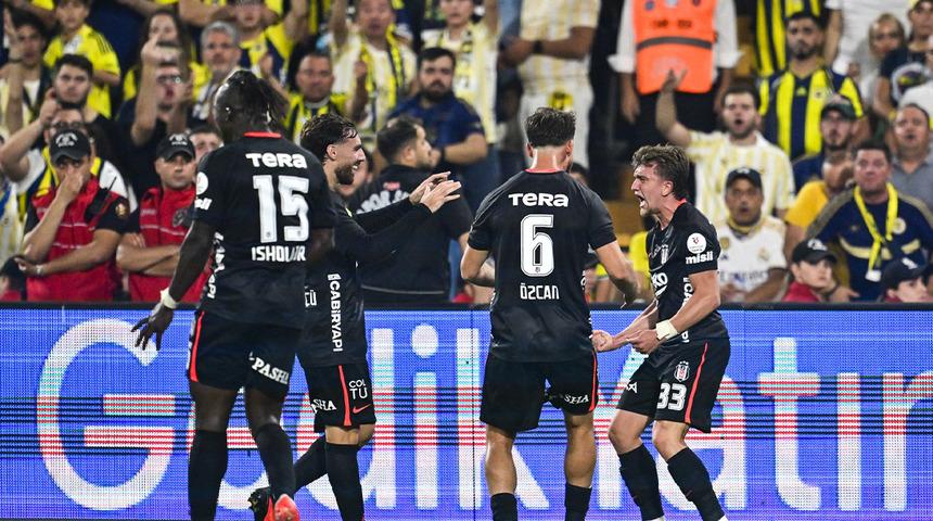 Derbide beklenmedik sakatlık! Ma&ccedil;a devam edemedi