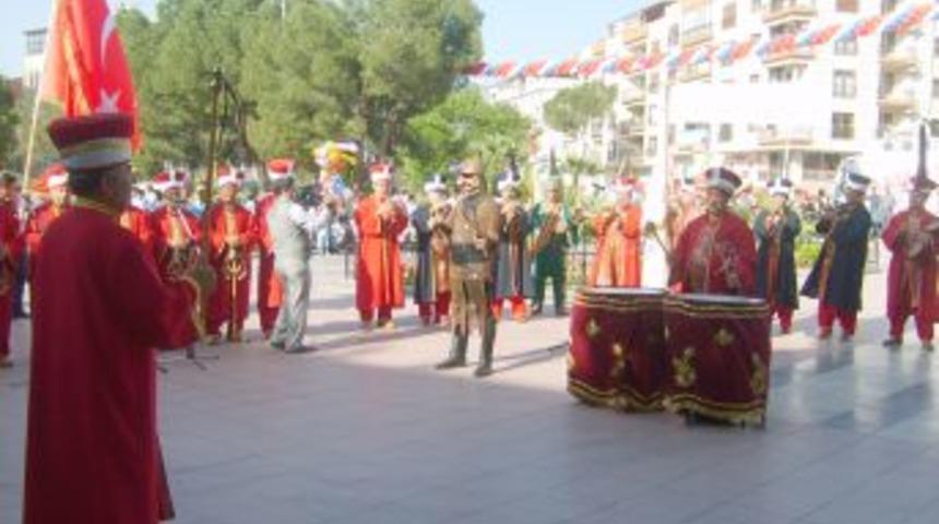 Soma 12. Karaelmas K&uuml;lt&uuml;r Festivali başladı