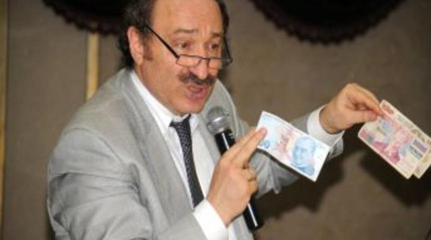 Devlet Bakanı &Ouml;zak: Biz proje konuşuyoruz, onlar boş konuşuyor