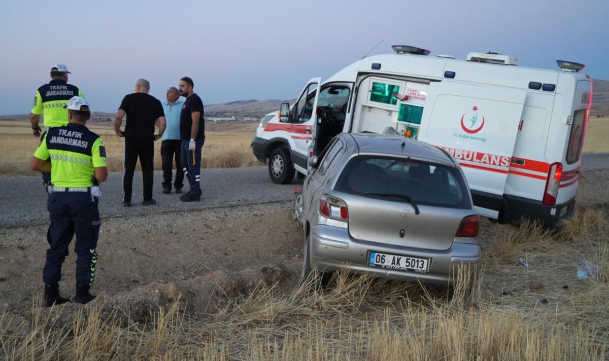 Kırıkkale de otomobil takla attı: 4 yaralı 1