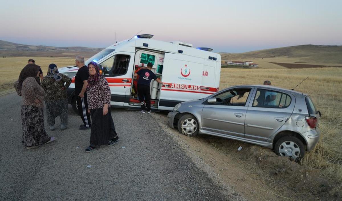 Kırıkkale de otomobil takla attı: 4 yaralı 2