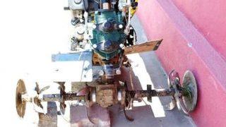 Bacaklarını iş makinesine kaptırdı