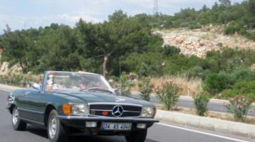 Klasik otomobil rallisi T&uuml;rk - Yunan dostluğunu pekiştirdi