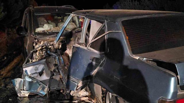 Yozgat ta otomobil ve hafif ticari araç çarpıştı! 1 ölü, 2 yaralı 1