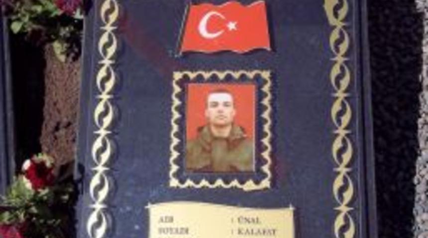 18 yıl &ouml;nce şehit olan 33 er t&ouml;renle anıldı