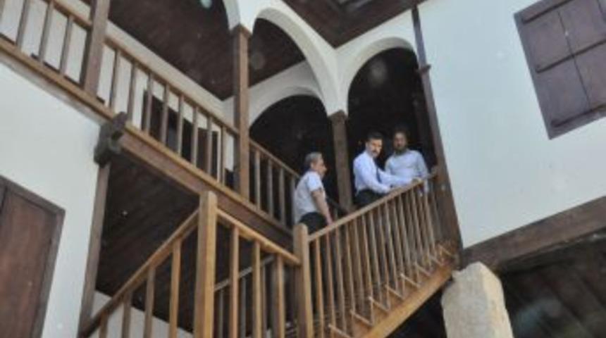 Tarsus&rsquo;ta tarihi evler turizme kazandırılıyor