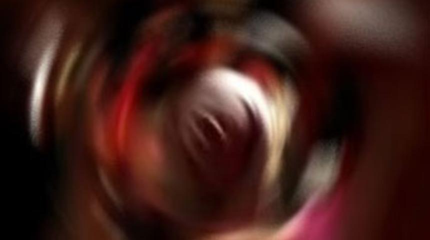 Araba kullanmayı öğretiyormuş