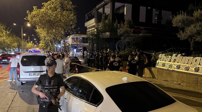 Denizli'de restoranda kanlı &ccedil;atışma: Kurşun yağdırdılar! 2 &ouml;l&uuml;, 3 yaralı