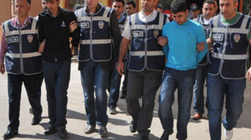 Öldürdükleri gazinin parasıyla cip sefası