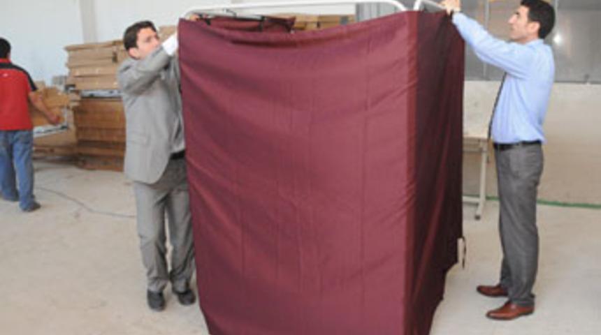 İşte oy kullanılacak kabinler