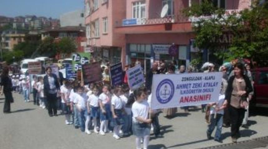 Okul&ouml;ncesi eğitimi y&uuml;r&uuml;y&uuml;ş&uuml;