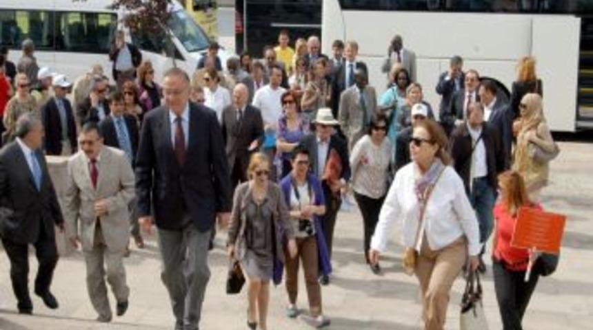 D&uuml;nyanın en b&uuml;y&uuml;k mozaik m&uuml;zesine akın