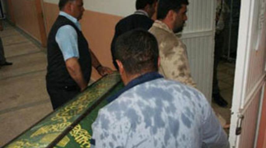 Evden uzaklaştırıldı, intihar etti