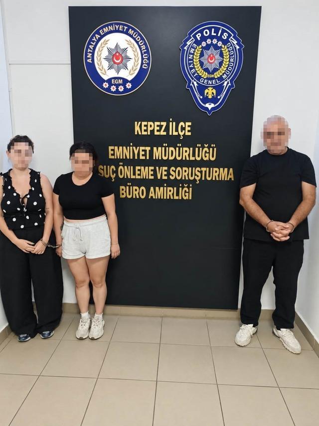 Sahte altınla dolandırıcılık turu! 2 si kadın 3 kişi il il, kuyumcu kuyumcu böyle dolaşmış 8