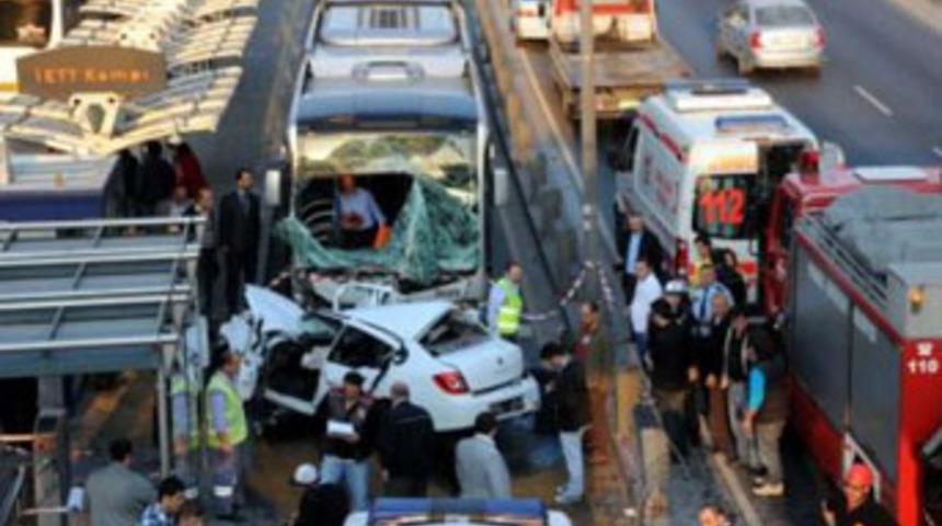 Metrob&uuml;ste &ouml;ld&uuml;ren kaza