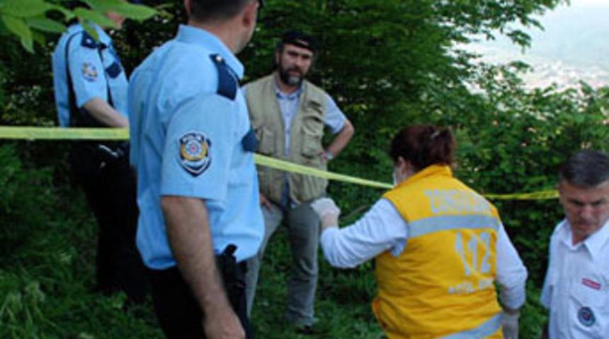 Emekli iş&ccedil;i ağaca asılı bulundu