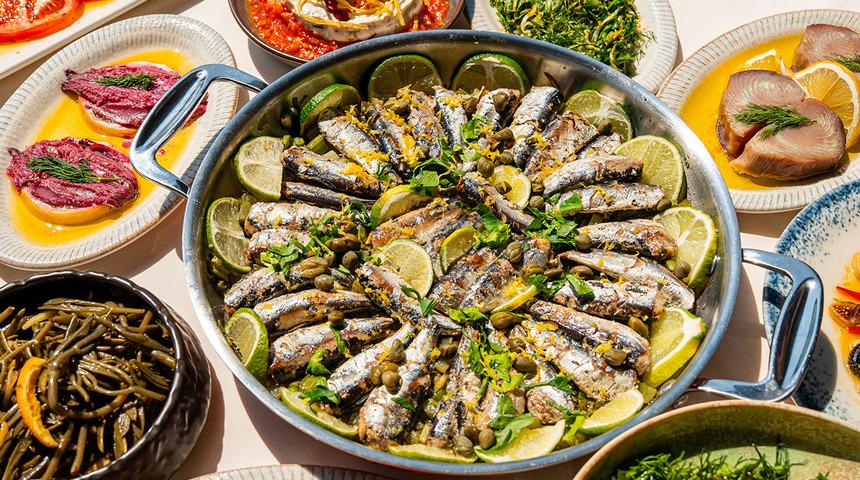 Michelin yıldızlı şefleri &ouml;nerdi: 52 lezzet durağı o ilde!