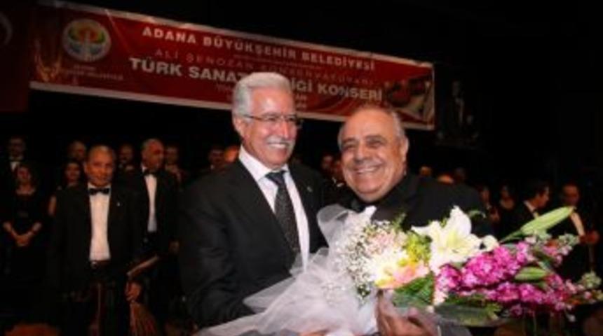 Ali Şenozan'dan muhteşem konser