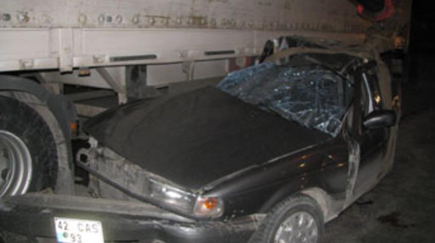 Kırmızı ışıkta durmadı, &ouml;ld&uuml;