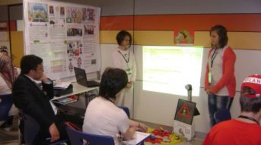 Boz&uuml;y&uuml;k &Ouml;zel Orhangazi Koleji İNEPO&rsquo;da D&uuml;nya 3&rsquo;&uuml;nc&uuml;s&uuml;