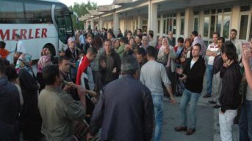 Asker adayları &ouml;nce oynadı daha sora ağladı (&Ouml;zel)