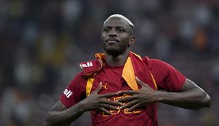 Galatasaray'a Şampiyonlar Ligi &ouml;ncesi Victor Osimhen'den k&ouml;t&uuml; haber!