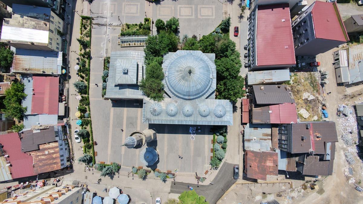 450 yıl önce minareyi diktiler, camiyi sonradan eklediler! Böylesi hiç görülmedi 2