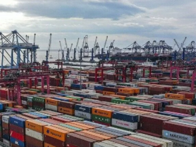 T&uuml;rkiye'nin AB &uuml;lkelerine ihracatı ocak-ağustos d&ouml;neminde 72 milyar dolara yaklaştı