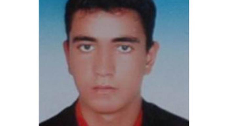 Kışla yolunda sır &ouml;l&uuml;m