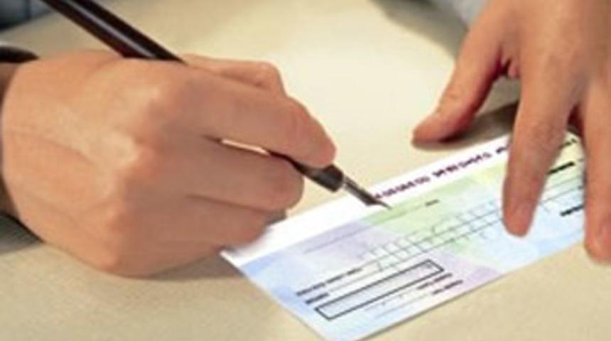 Eşine duyduğu hasret yakalattı