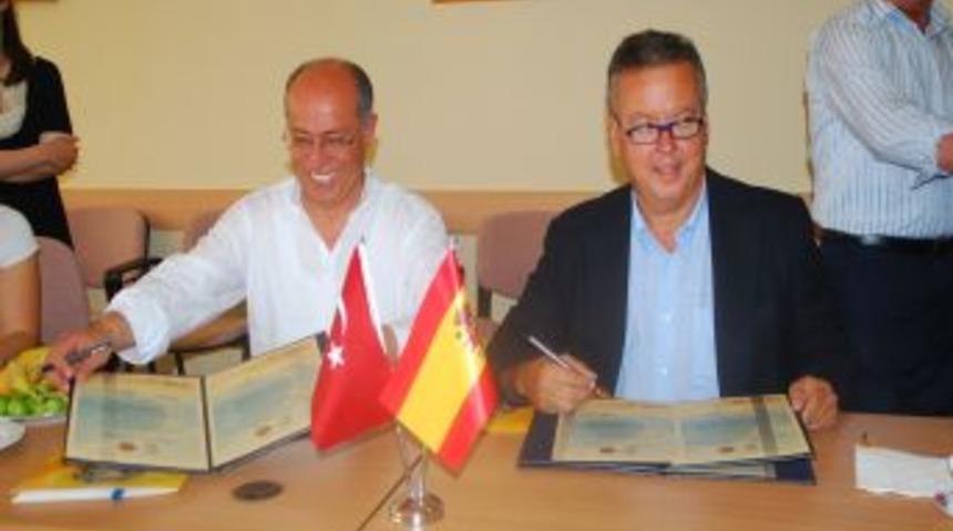 Alanya ile İspanya'nın Almunecar şehri kardeş oldu