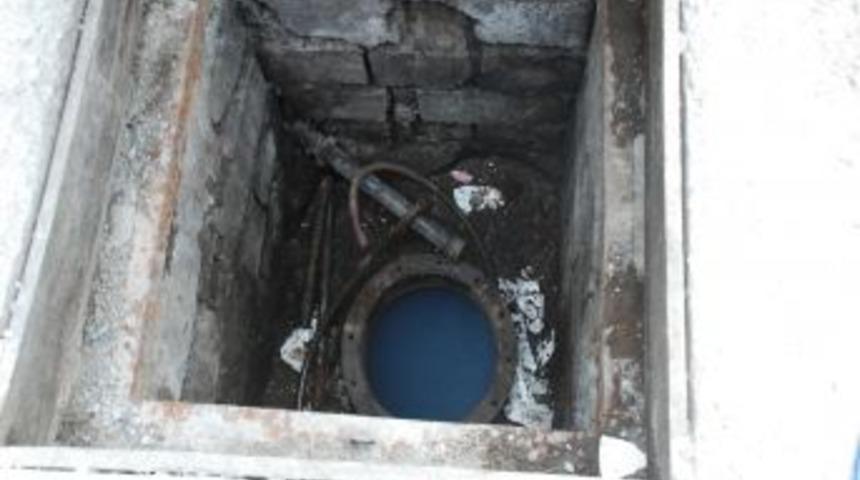 Benzin istasyonunda patlama: 1&rsquo;i ağır, 2 yaralı