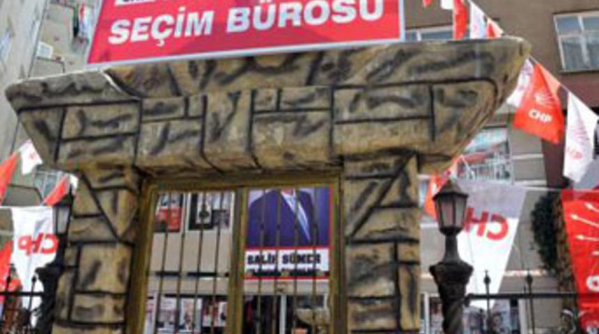 CHP, Diyarbakır b&uuml;rolarını neden kapattı?