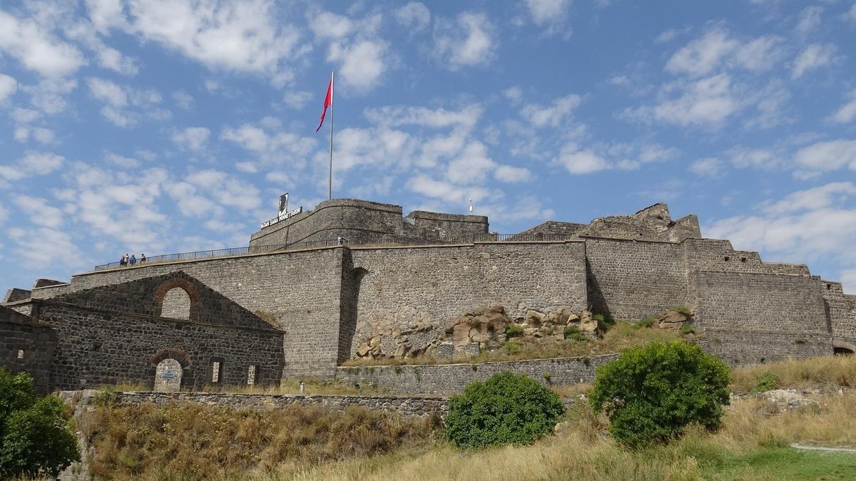 Türkiye nin en iyi korunan kalesi: 900 yıldır ayakta 4