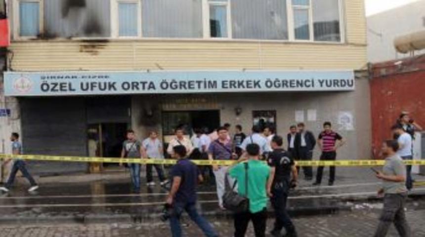 İmam hatip lisesi &ouml;ğrencilerini diri diri yakmaya kalktılar