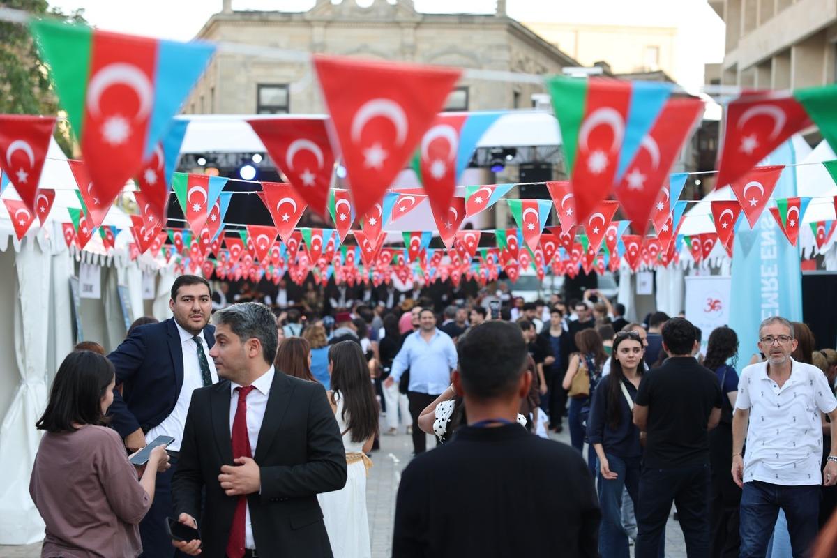Şanlıurfa nın kültürü Bakü de gönülleri buluşturdu 2