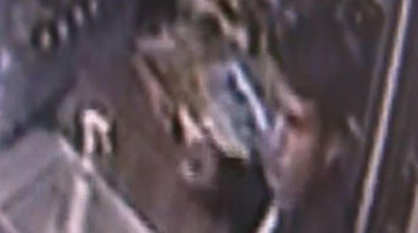 Hırsızlık anı güvenlik kamerasında