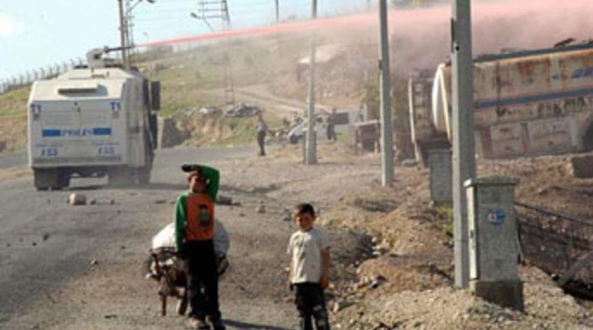 Olayların g&ouml;lgesinde ge&ccedil;im derdi