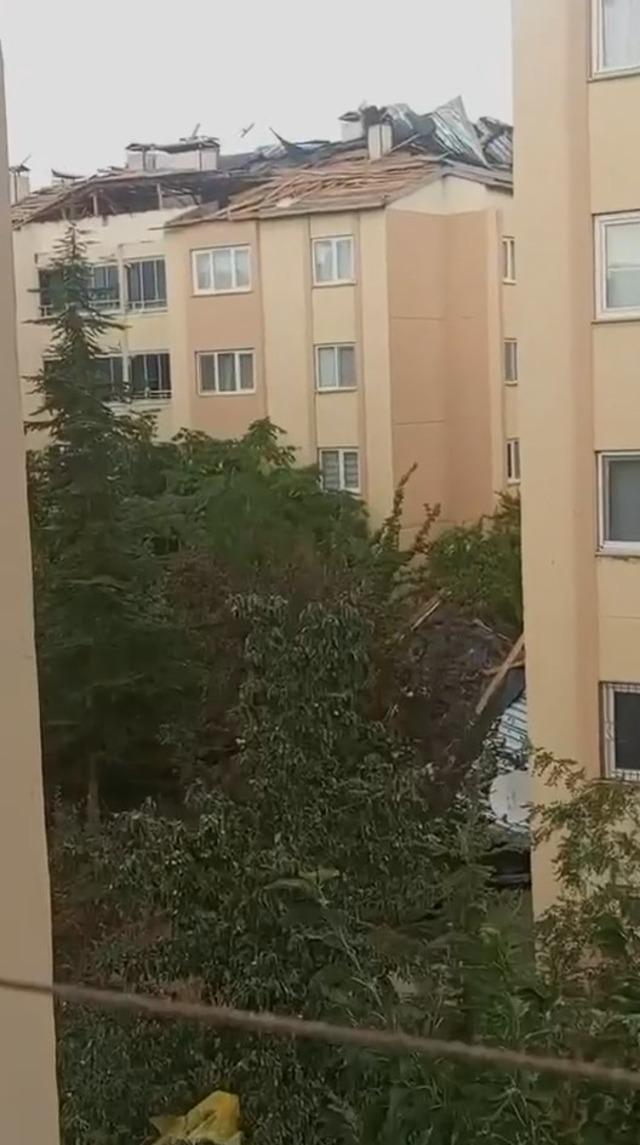 Bing&ouml;l&rsquo;de kuvvetli r&uuml;zgar &ccedil;atıları u&ccedil;urdu 5