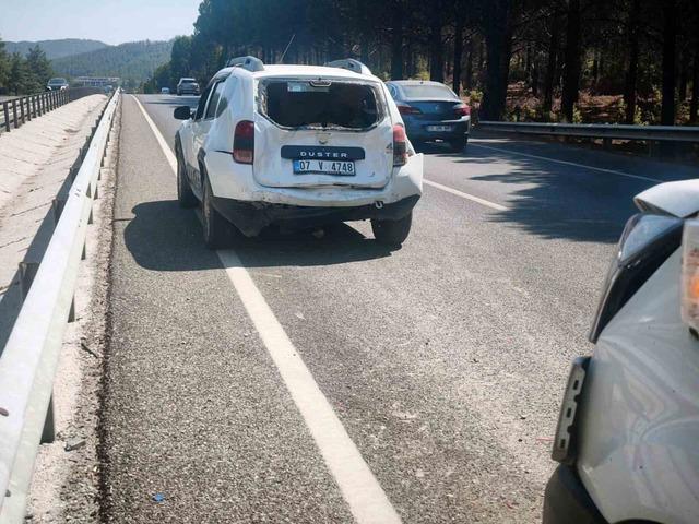 Muğla&rsquo;da zincirleme kaza sonrası karayolunda trafik tıkandı 1