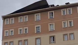 Bing&ouml;l&rsquo;de kuvvetli r&uuml;zgar &ccedil;atıları u&ccedil;urdu