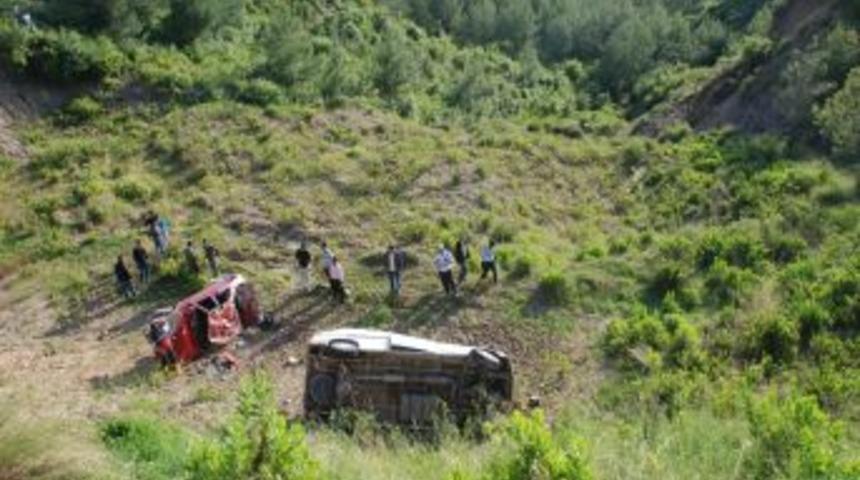Kadirli&rsquo;de trafik kazası: 5 yaralı