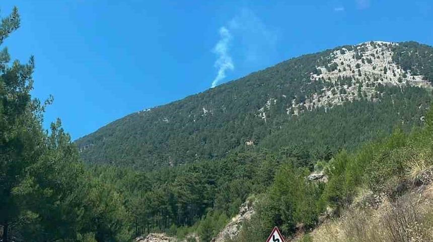 Fethiye&rsquo;de orman yangını yangını kontrol altına alındı