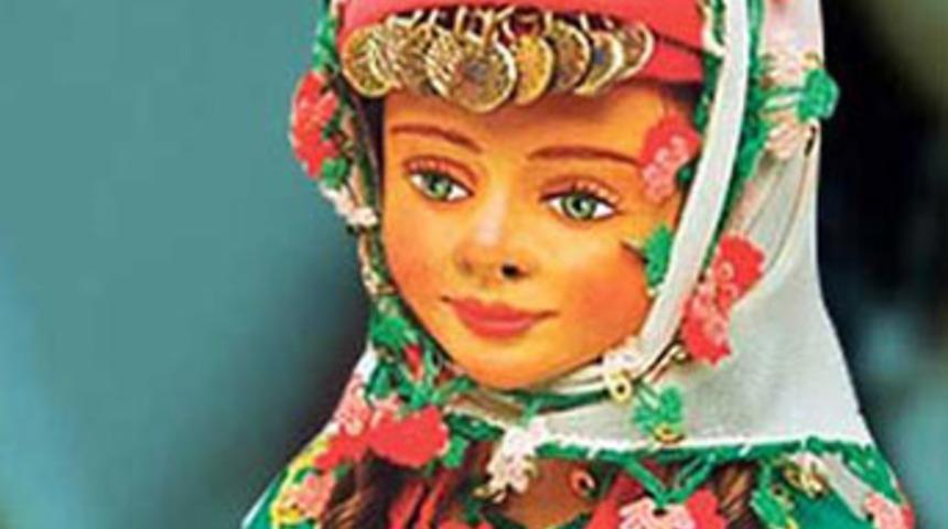 Azet Bacı Barbie&rsquo;ye karşı