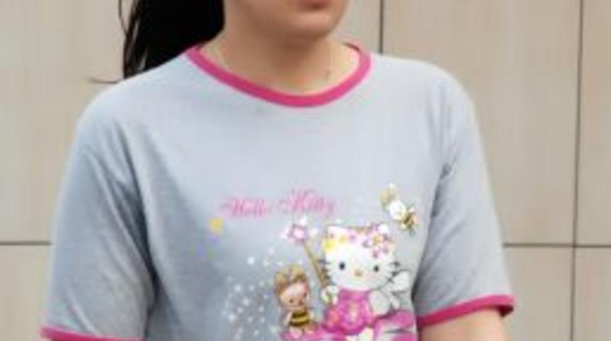 Pompalı t&uuml;fekle eşini rehin aldı