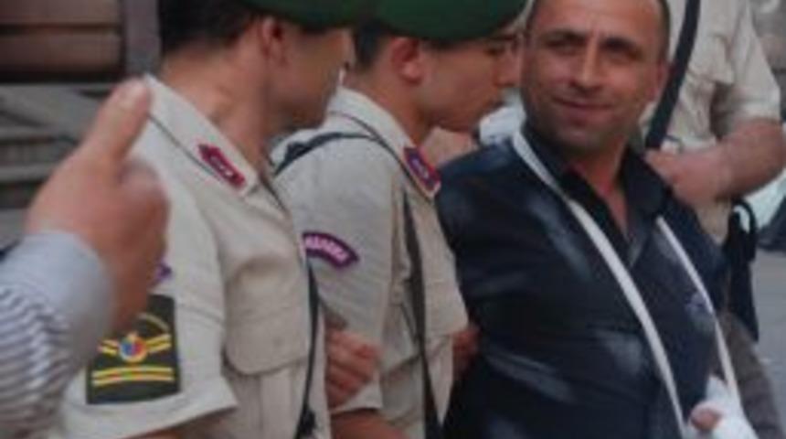 &Uuml;niversitelileri vuran zanlı cezaevine g&ouml;nderildi