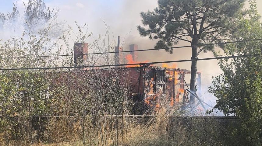 Tekirdağ&rsquo;da korkutan yangın