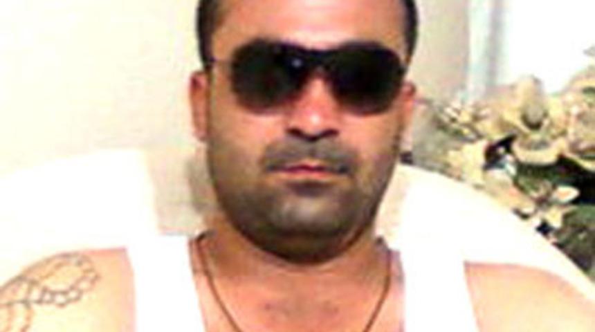 Kardeşini d&ouml;ven kişiyi bı&ccedil;aklayarak &ouml;ld&uuml;rd&uuml;